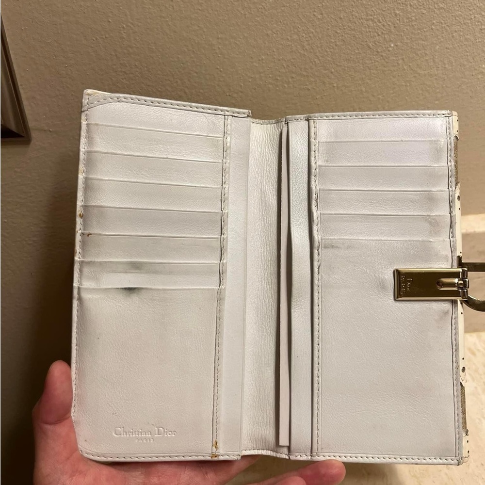 Dior Vintage Wallet (PRICE FIRM) - Picture 4 of 13